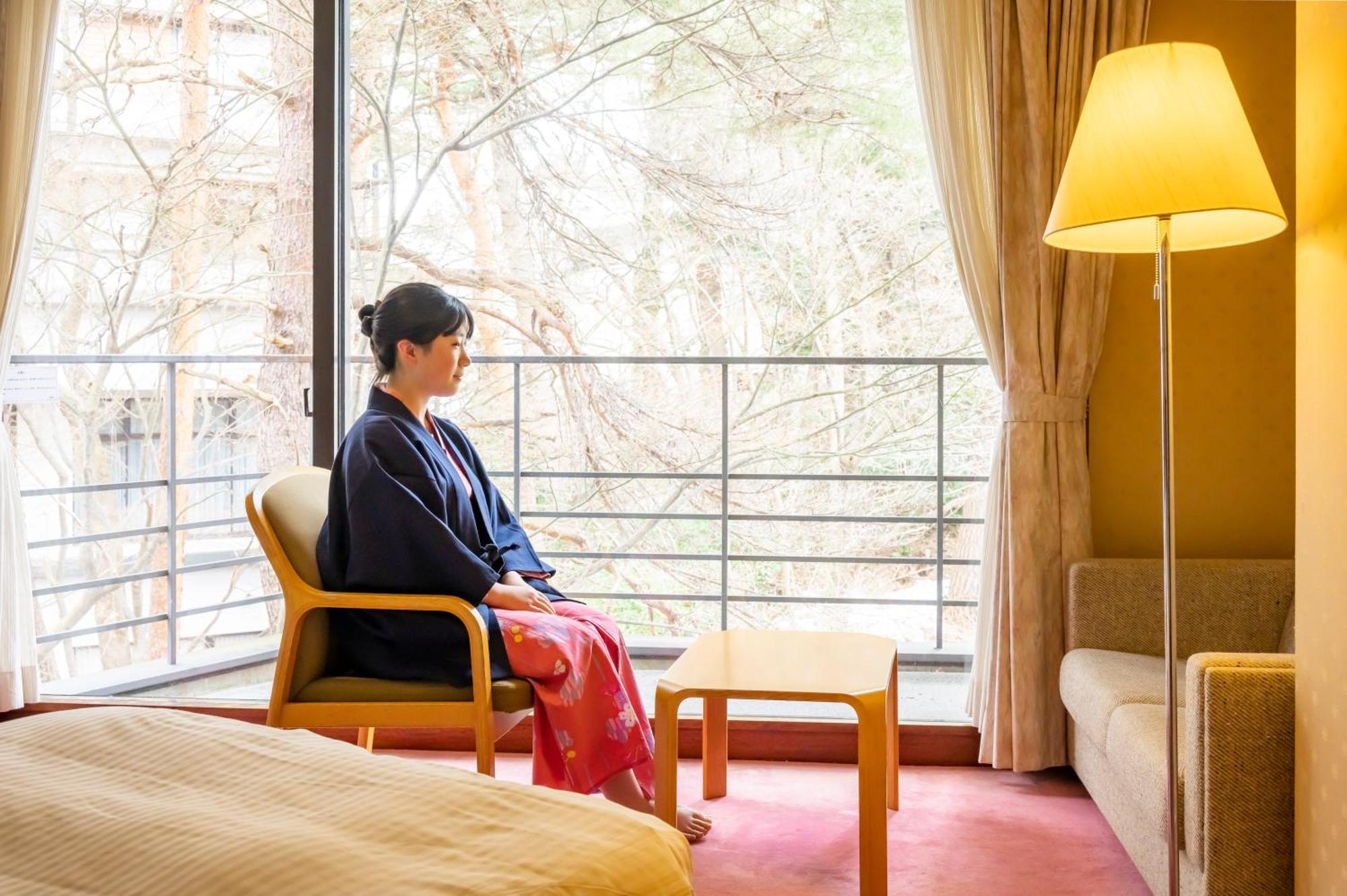 Senkeien Tsukioka Hotel Kaminoyama Exterior foto